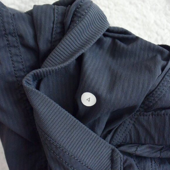 *Lululemon* HTF!  Quick Step Pants in Coal Grey - size 4 - Picture 12 of 13
